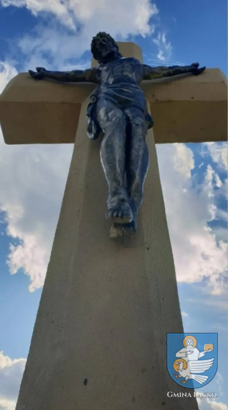 W Maszkowicach odbudowano przydrożną kapliczkę