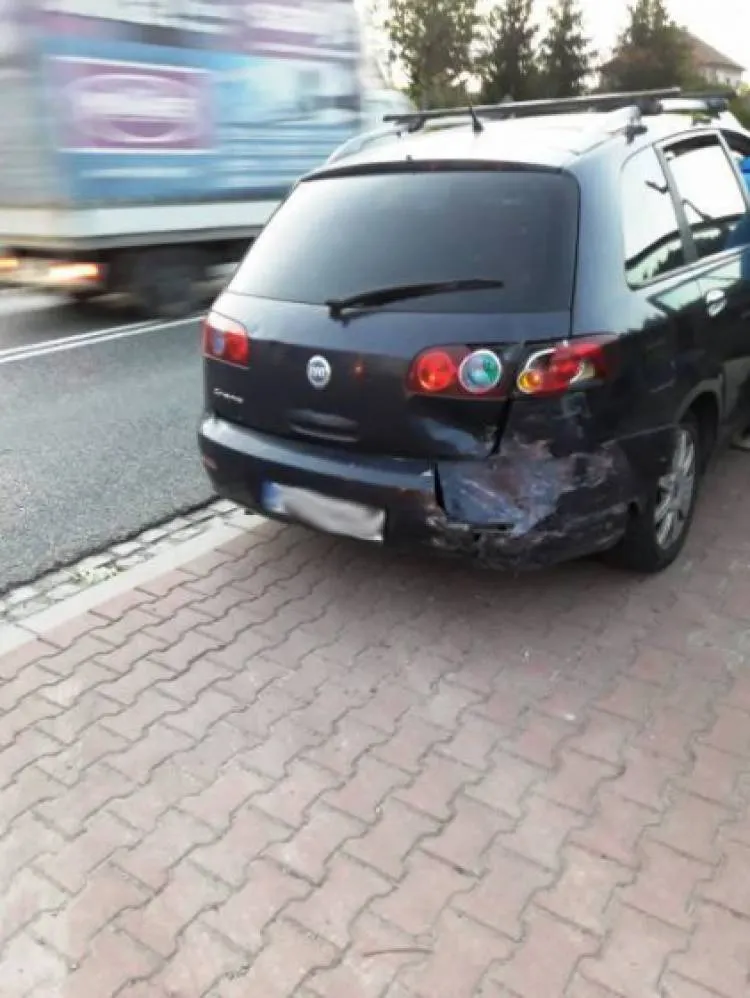 Kolizja dwóch osobówek we Frycowej