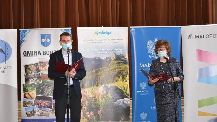 Szkoła w Rdziostowie po raz drugi z tytułem Ekoszkoła 2020