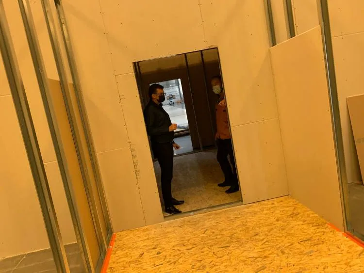 W hali Expo Targi Kraków powstaje Szpital Tymczasowy. Pomieści ponad 370 łóżek dla pacjentów covidowych