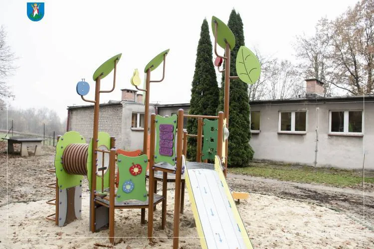 Zakończyła się budowa nowego placu zabaw przy Szkole Podstawowej nr 11