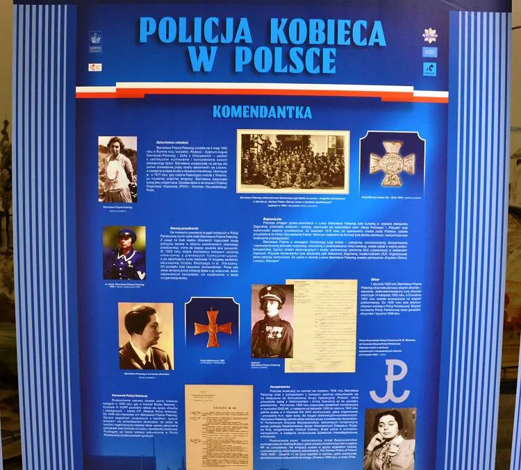 W sądeckiej komendzie można oglądać wystawę pt. „POLICJA KOBIECA W POLSCE”