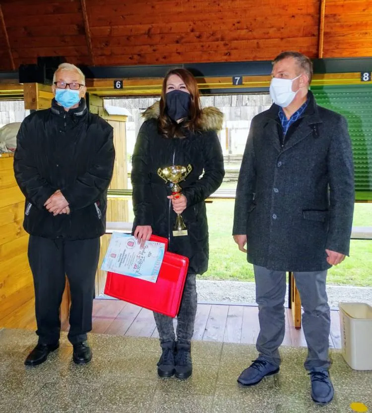 Na terenie sądeckiej strzelnicy sportowej odbyły się zawody strzeleckie upamiętniające 102 rocznicę odzyskania niepodległości