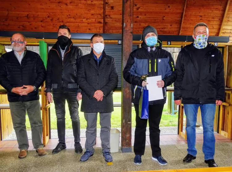 Na terenie sądeckiej strzelnicy sportowej odbyły się zawody strzeleckie upamiętniające 102 rocznicę odzyskania niepodległości