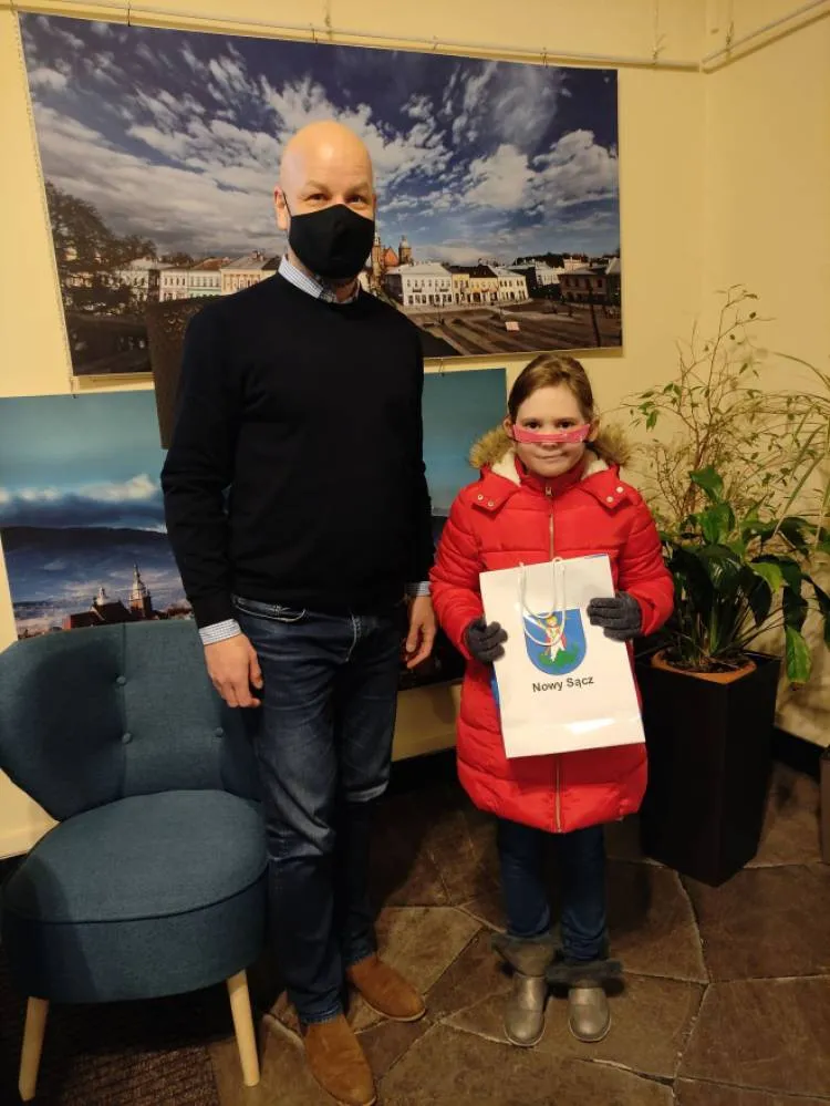 Sądecka Biblioteka Publiczna nagrodziła laureatów Konkursu „Mój ulubiony bohater literacki” Nowy Sącz