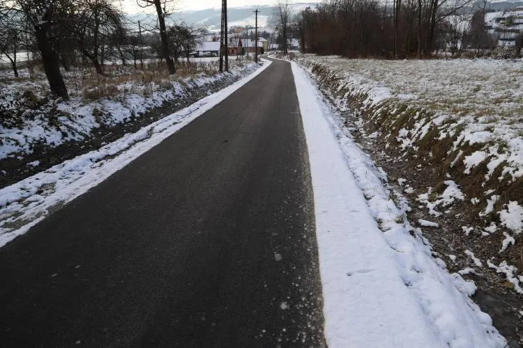 Gmina Limanowa: Zmodernizowano 5 odcinków dróg gminnych o długości prawie 2,5 km