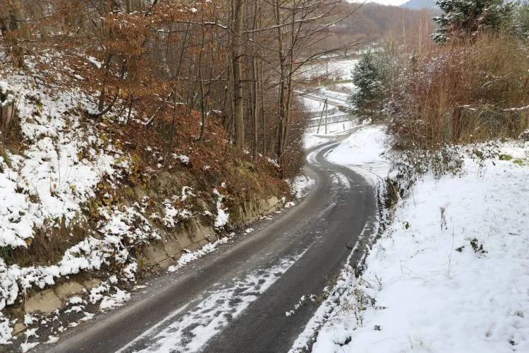 Gmina Limanowa: Zmodernizowano 5 odcinków dróg gminnych o długości prawie 2,5 km