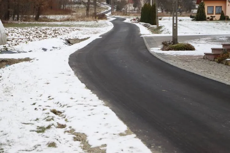 Gmina Limanowa: Zmodernizowano 5 odcinków dróg gminnych o długości prawie 2,5 km