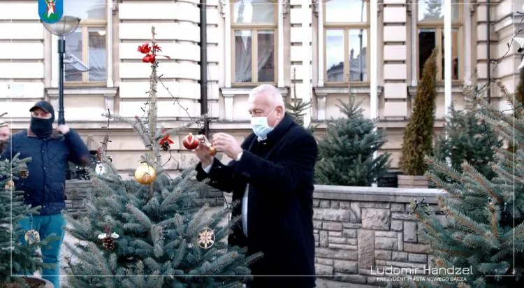 Na sądeckim rynku zrobiło się bardzo świątecznie