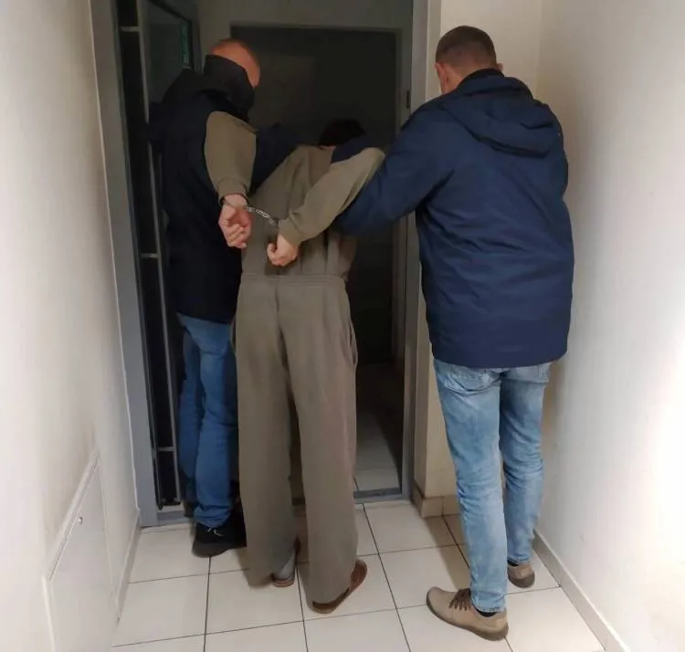 Pobili, okradli i wrzucili do potoku. Sprawcy brutalnego rozboju trafili do aresztu