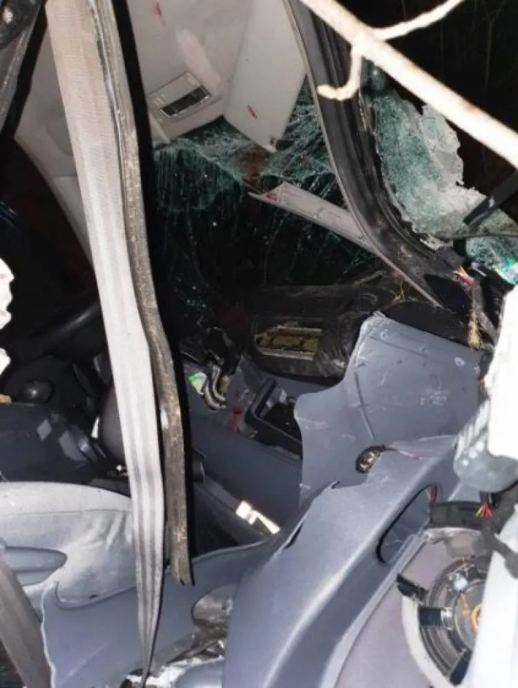 W Barcicach osobówka wypadł z drogi. Dwie osoby trafiły do szpitala