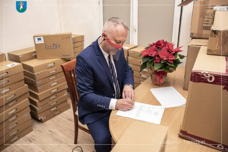 Do nowosądeckich szkół ponadpodstawowych trafi sprzęt komputerowy