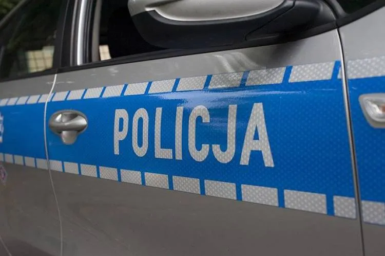 Szeregi małopolskiej Policji zasiliło 50 nowych funkcjonariuszy. Jeden z nich będzie pełnił służbę w Nowym Sączu