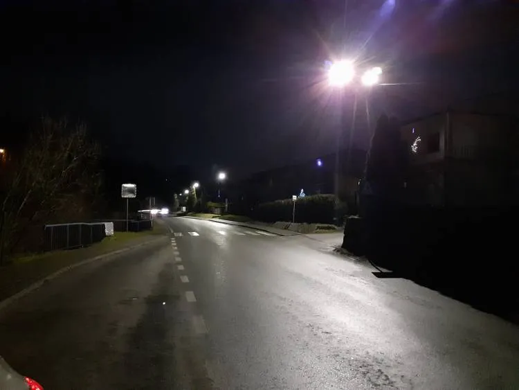 W centrum Kamionki Wielkiej została zmodernizowana sieć oświetlenia drogowego