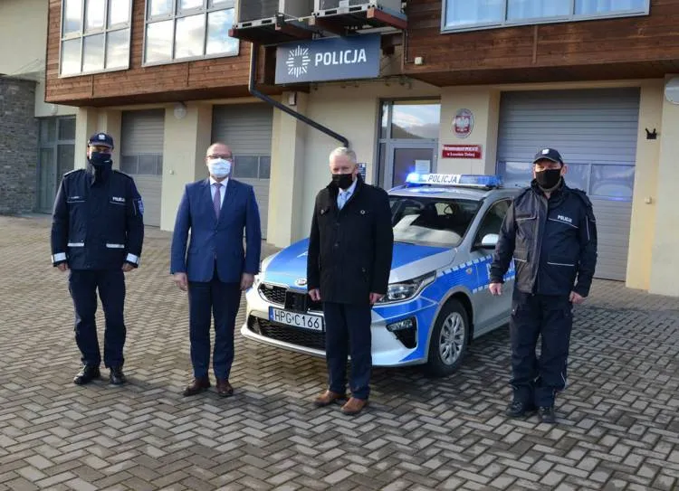 Sądecka Policja ma trzy nowe radiowozy