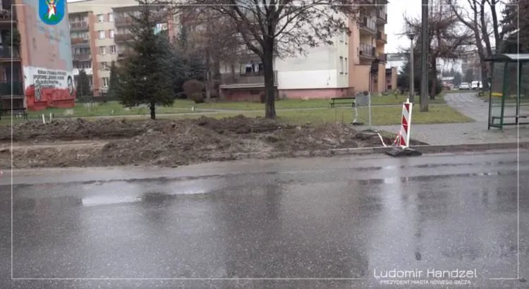 Trwa remont chodnika i zatoki postojowej przy ul. Stramki Nowy Sącz