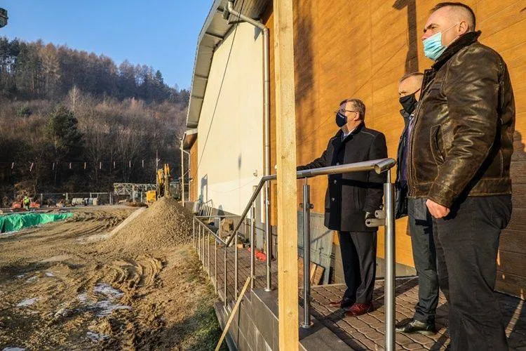 Marszałek Witold Kozłowski z wizytą w sądeckich gminach