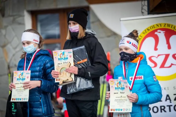 W Centrum Sportów Zimowych w Ptaszkowej odbyła się XII Małopolska Szkolna Liga w Biegach Narciarskich