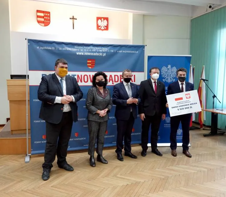 Starostwo i gminy z powiatu nowosądeckiego z dofinansowaniem z Rządowego Funduszu Inwestycji Lokalnych