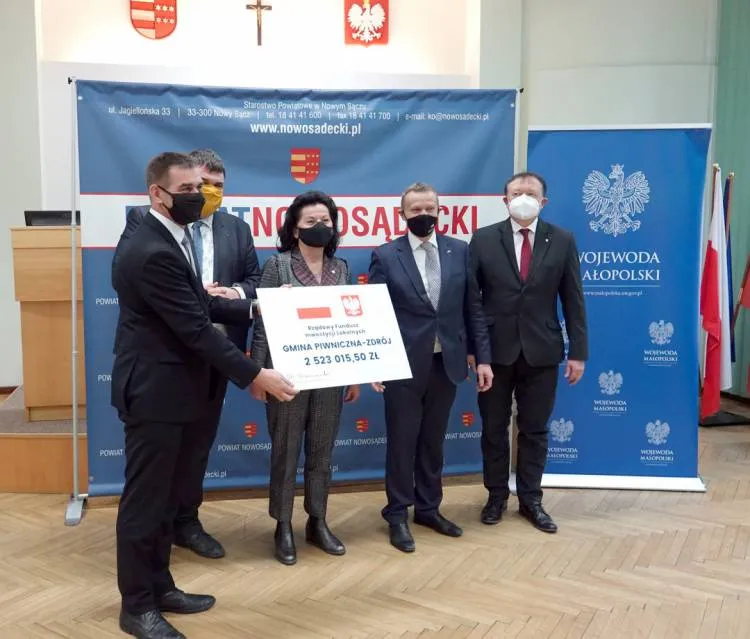 Starostwo i gminy z powiatu nowosądeckiego z dofinansowaniem z Rządowego Funduszu Inwestycji Lokalnych