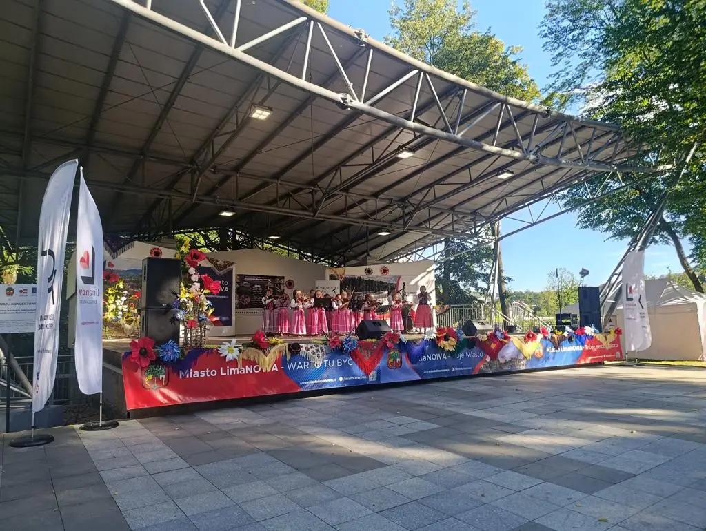 Tak Limanowa pożegnała wakacje. Park Miejski wypełniły muzyka, taniec i regionalne smaki