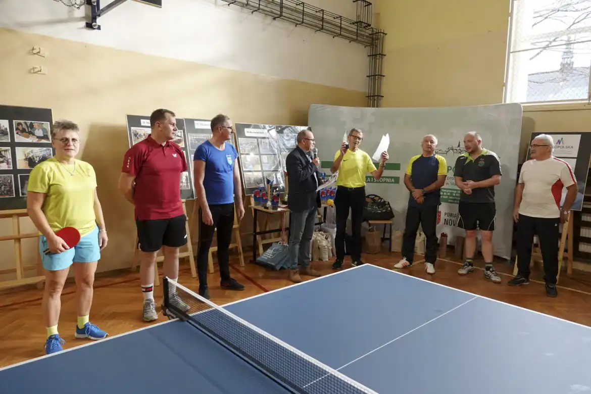 Stary Sącz: Samorządowcy grali w tenisa stołowego