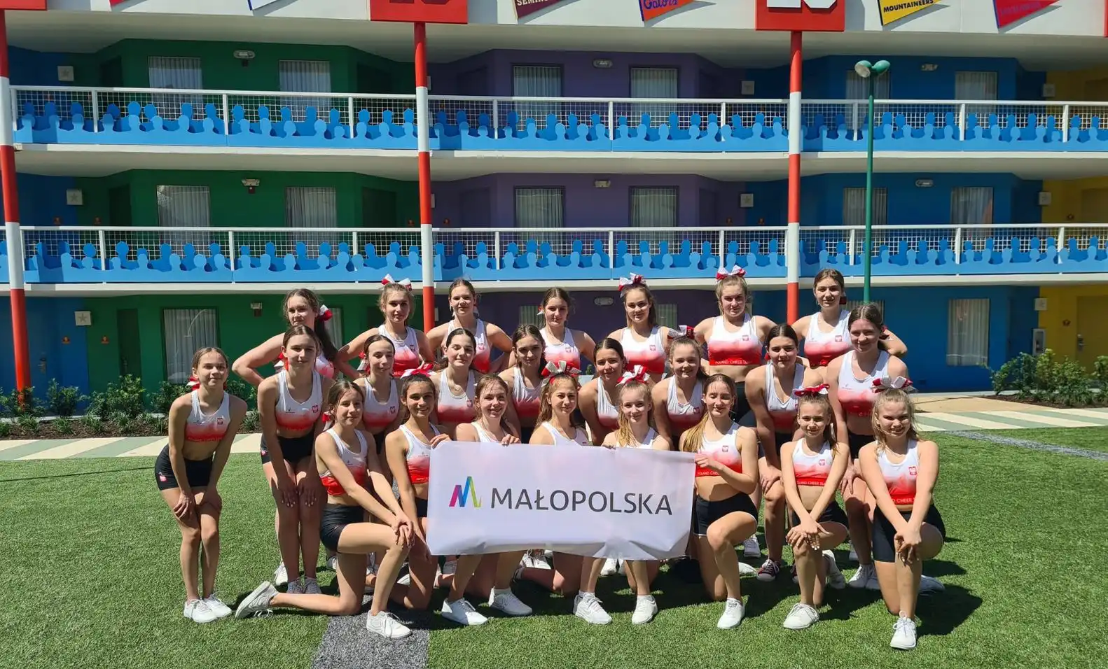 Tancerki z Nowego Sącza z sukcesami na Mistrzostwach Świata Cheerleaderek na Florydzie