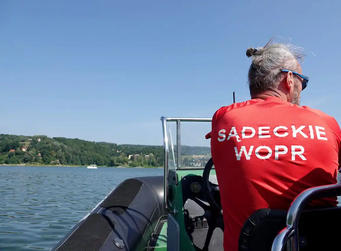 "Kręci mnie bezpieczeństwo nad wodą" - Akcja WOPR i Policji nad Jeziorem Rożnowskim