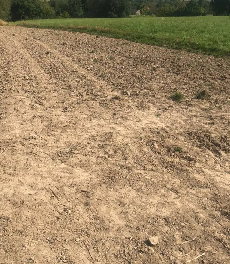 Wypadek z udziałem ciągnika. Mężczyzna trafił do szpitala