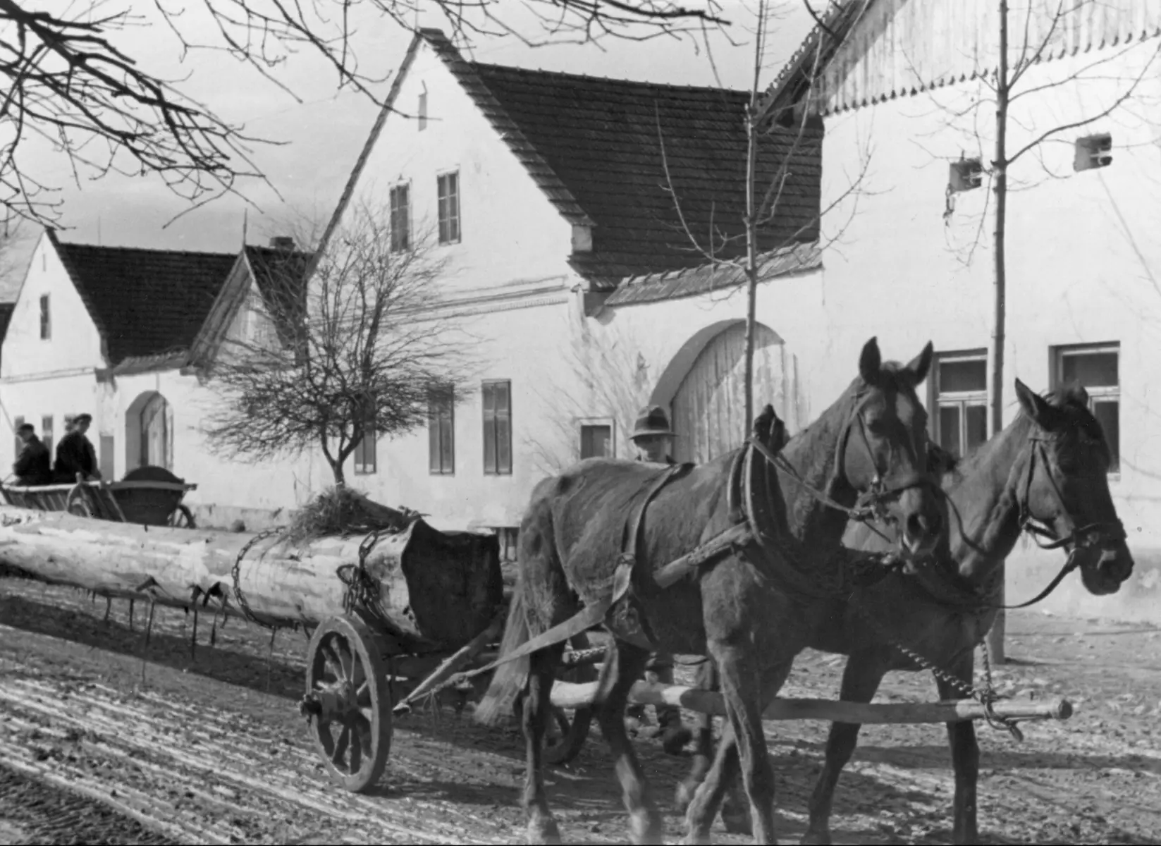 Mieszkańcy tworzą historię. Trwa zbiór starych zdjęć Gołkowic