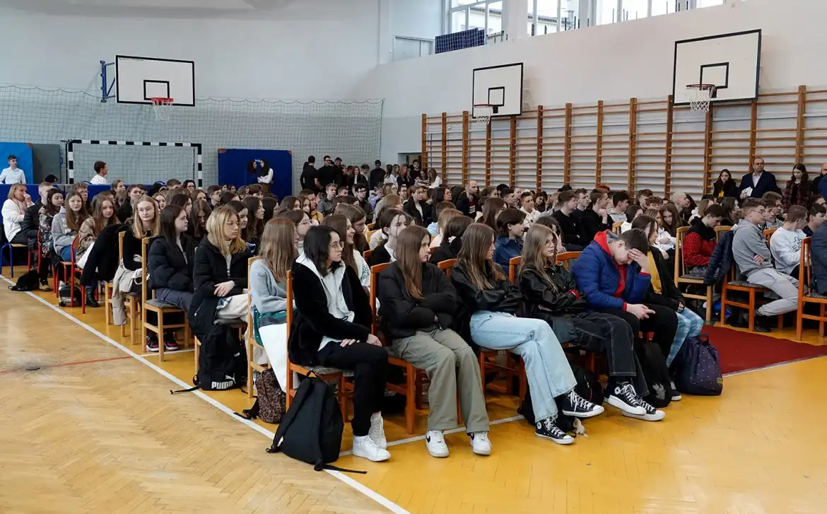 Tłumy ósmoklasistów na Dniu Otwartym w ZSP w Nawojowej