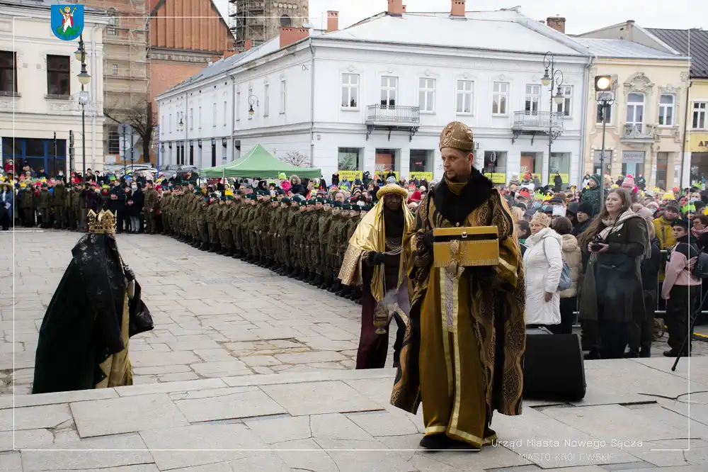 Orszak Trzech Króli już po raz dziesiąty przeszedł ulicami Nowego Sącza