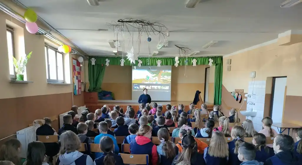 O bezpieczeństwie w sieci - Spotkania profilaktyczno-edukacyjne z uczniami szkół z Nowego Sącza i powiatu nowosądeckiego