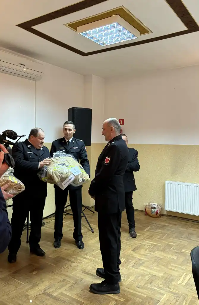 Nowy garaż i sprzęt ochronny dla OSP w Pagorzynie