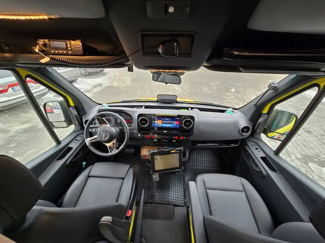 Nowy ambulans w Gorlicach. Nowoczesna pomoc w trudnych warunkach