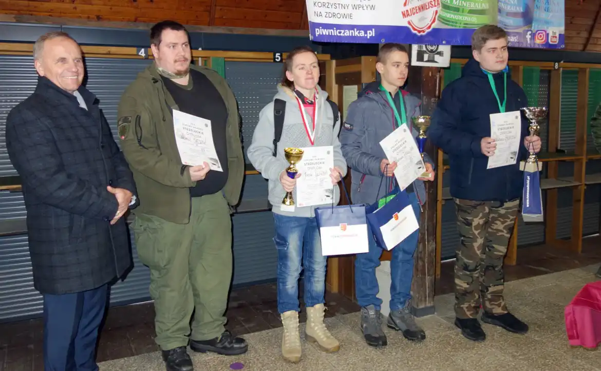 Na strzelnicy LOK w Nowym Sączu odbyły się 30. Otwarte Powiatowe Zimowe Zawody Strzeleckie
