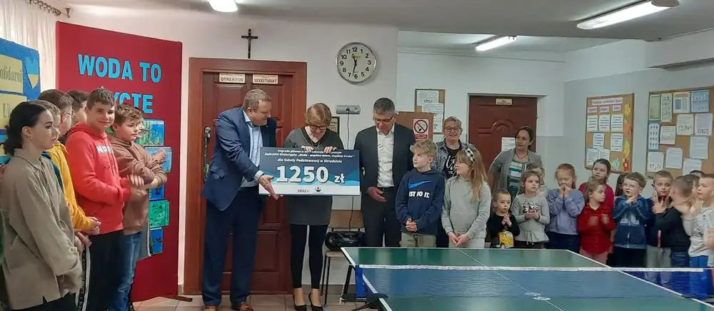 Laureaci 8. konkursu plastycznego zorganizowanego przez Sądeckie Wodociągi nagrodzeni