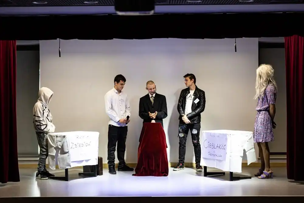 Mszana Dolna: uroczyste otwarcie zmodernizowanej szkoły w MOW im. Ks. Karola Wojtyły