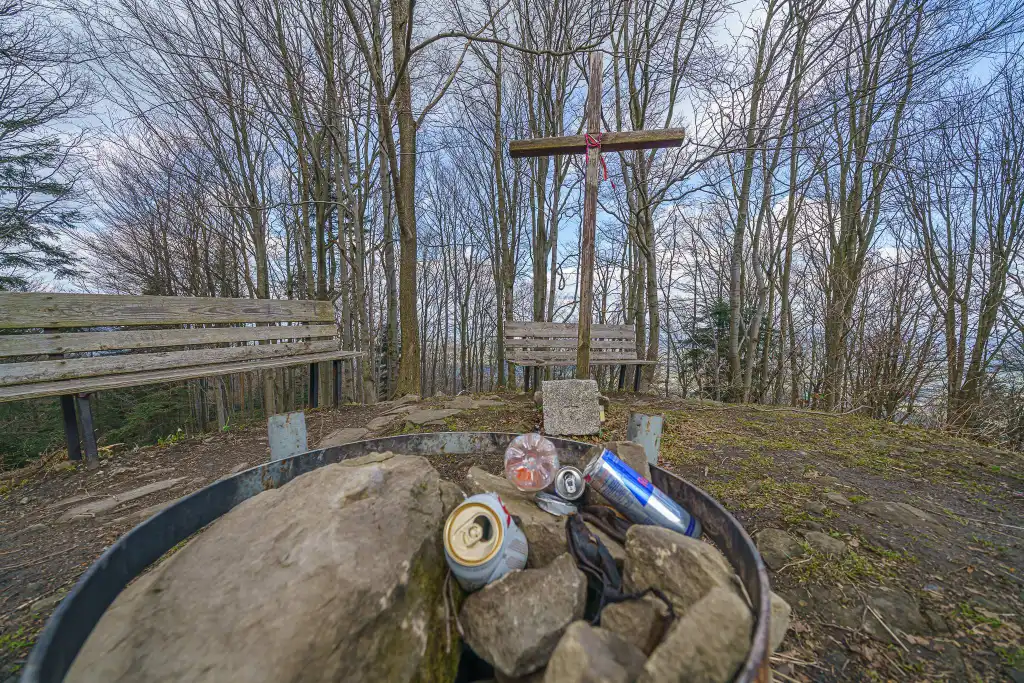 Akcja „Dbam o Sądeckie”: Pokonali blisko 14 km i zebrali 19 worków śmieci o pojemności 80 litrów