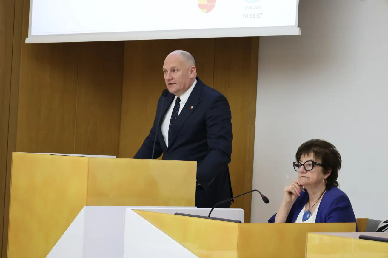 Radni debatowali, medycy szykują się na czarny tydzień