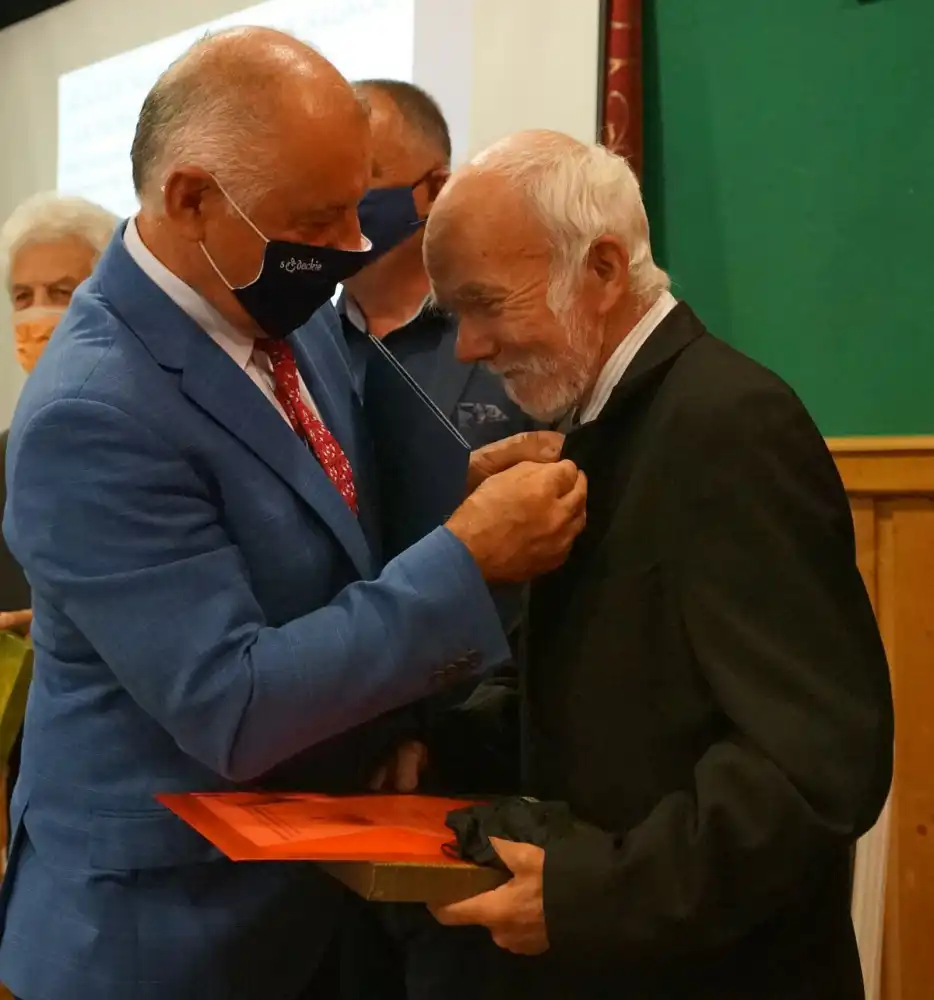 W ratuszu Miasteczka Galicyjskiego odbyło się wręczenie Nagrody im. Szczęsnego Morawskiego