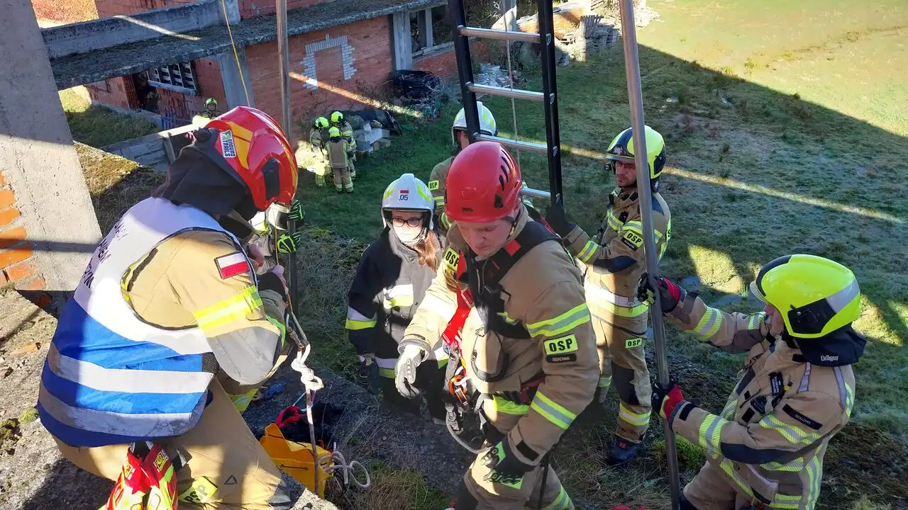 Ćwiczenia „Izby 2024”. Strażacy z Powiatu Gorlickiego w akcji