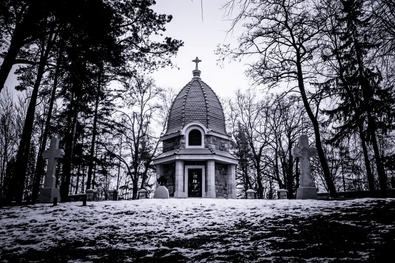 Wernisaż fotografii Karola Wojtasa w Limanowej - „Od parowozów do katedry”