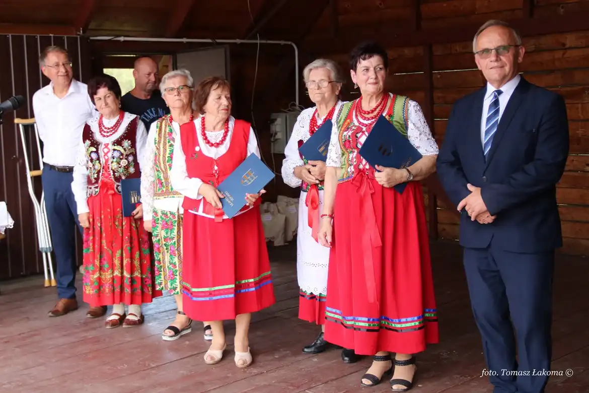 Gminne dożynki w Tyliczu i wyróżnienia dla „Jarzębinek”