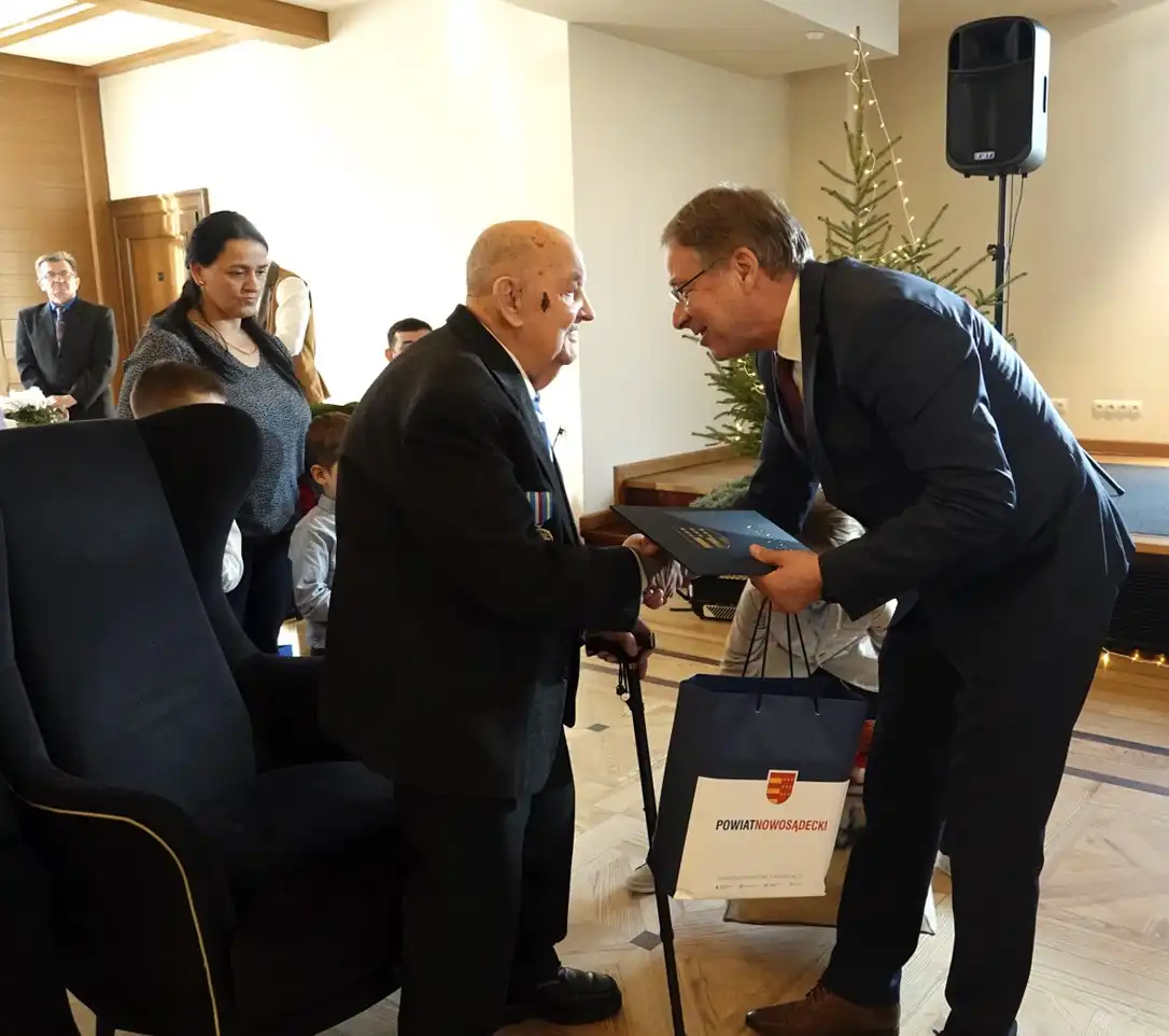 Kapitan Jan Brzeski świętował setne urodziny w gronie rodziny i generałów