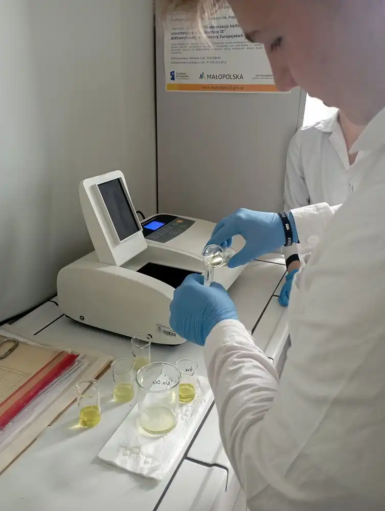 Uczniowie ZS w Starym Sączu uczestniczyli w zajęciach warsztatowych w Uniwersytecie Rolniczym