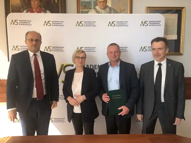 ANS podpisała porozumienie o współpracy z Zespołem Szkół Akademickich im. Króla Bolesława Chrobrego w Nowym Sączu