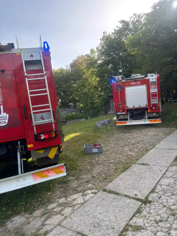 Wpadł do studni podczas prac w gospodarstwie. Akcja strażaków i LPR