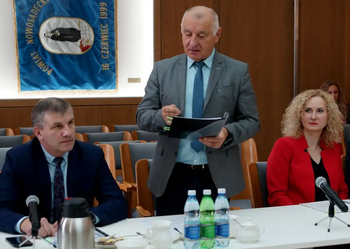 Prawie 900 tys. złotych na bezpieczeństwo w powiecie nowosądeckim