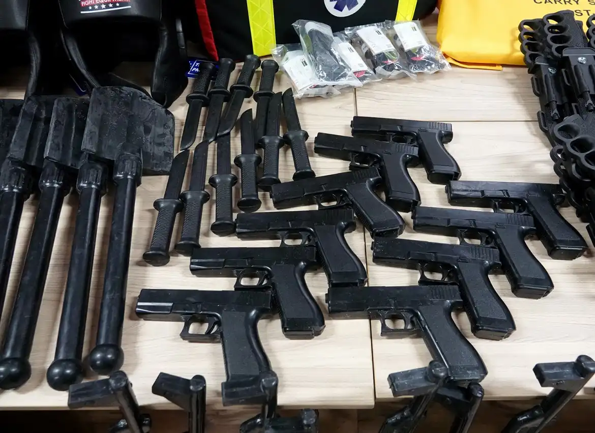 Uczniowie klasy wojskowej ZS w Marcinkowicach otrzymali mundury i sprzęt